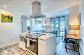 Luxury Apt with City Views - HUB-2310